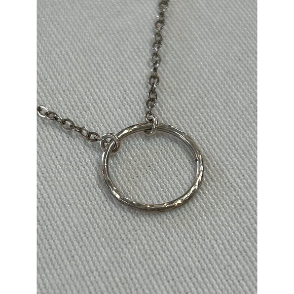 Minimalist Silver Tone Delicate Hammered Circle Pendant Necklace - Picture 4 of 5